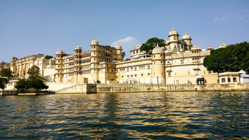 The City Palace on the banks of Lake Pichola in Udaipur